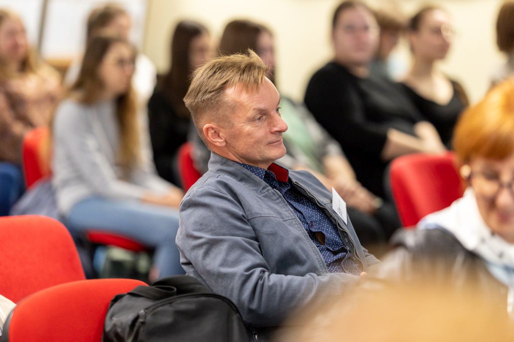 Herbert odczytujący – Herbert odczytywany. Zdjęcia z konferencji