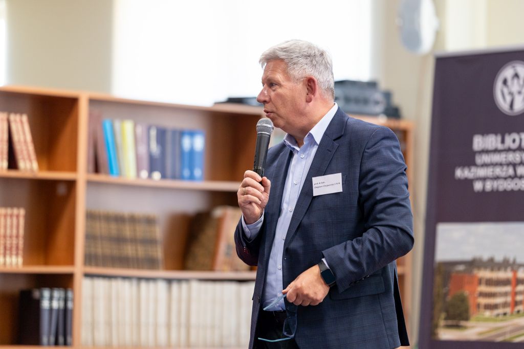 Herbert odczytujący – Herbert odczytywany. Zdjęcia z konferencji